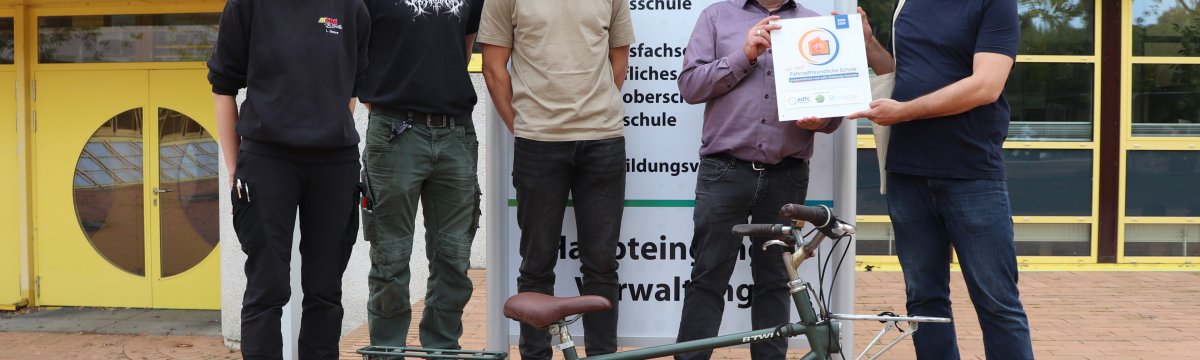 Radeln macht Schule – Am BBZ kommt etwas ins Rollen Berufsbildungszentrum Bad Oldesloe